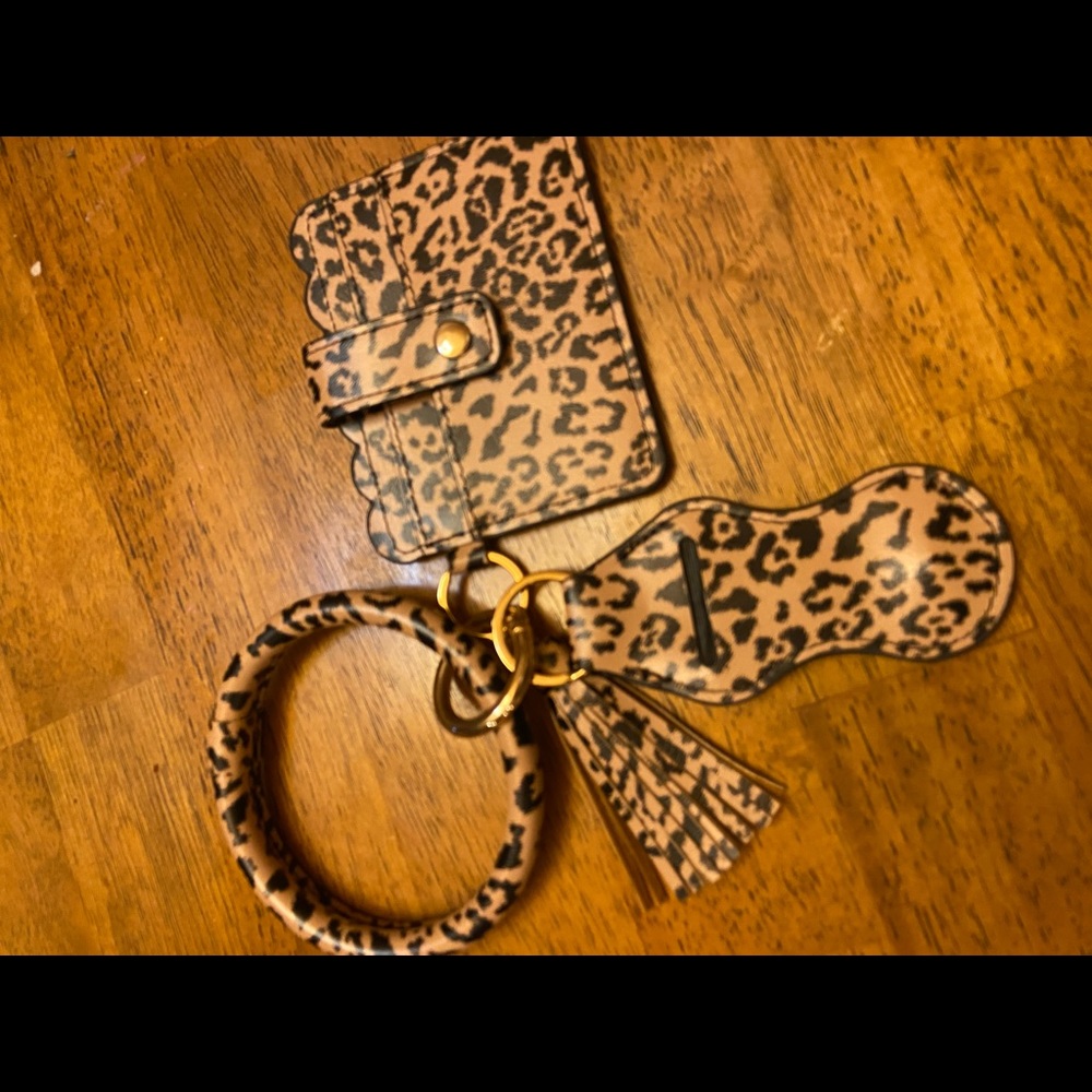 Key chain wallet